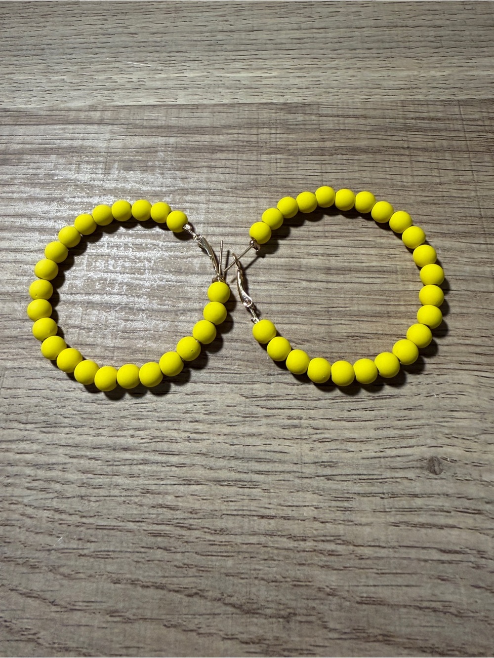 NWOT Source Unknown Yellow Beaded Hoop Earrings